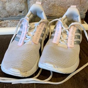 Size 3 addias white/pink